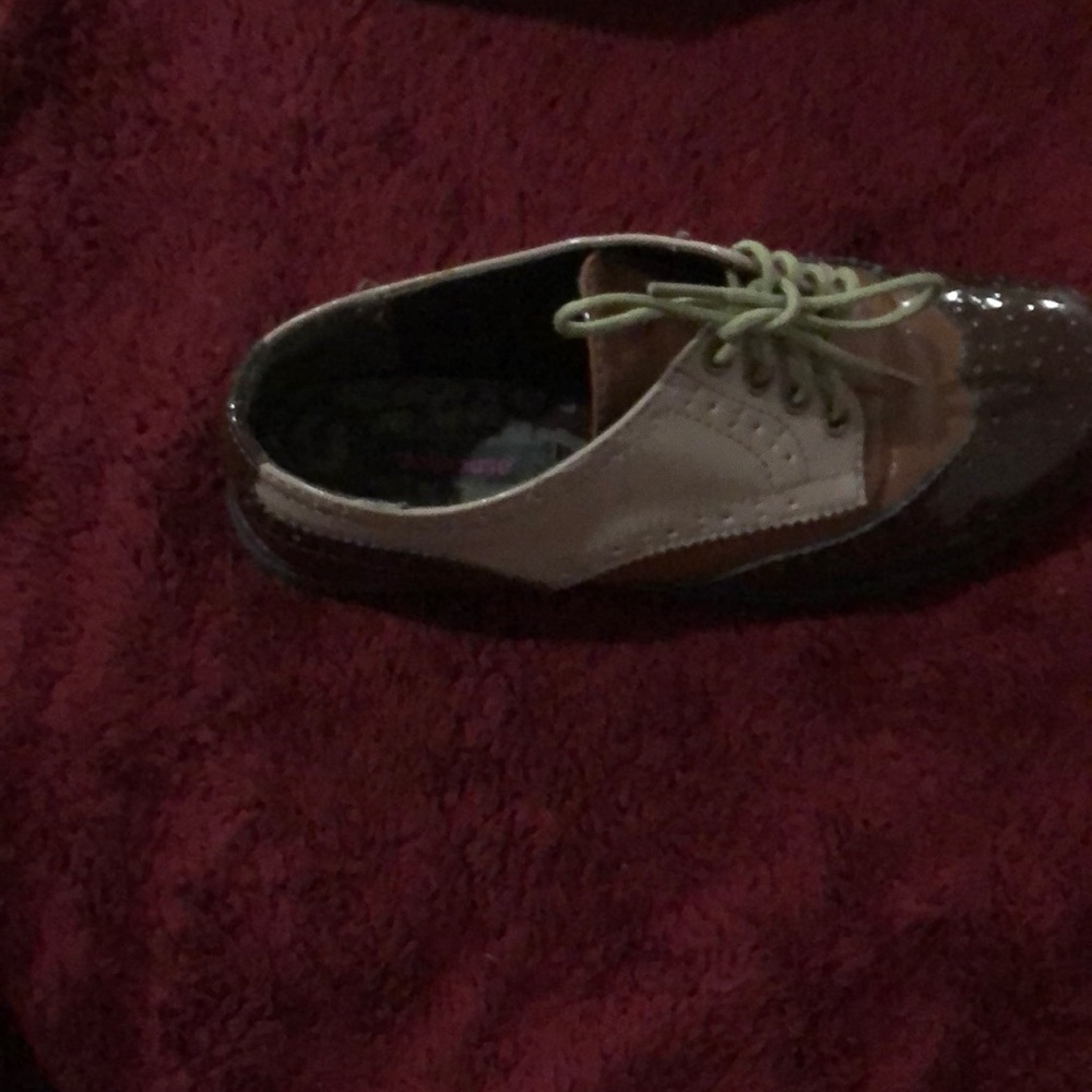 Brown flat shoes
